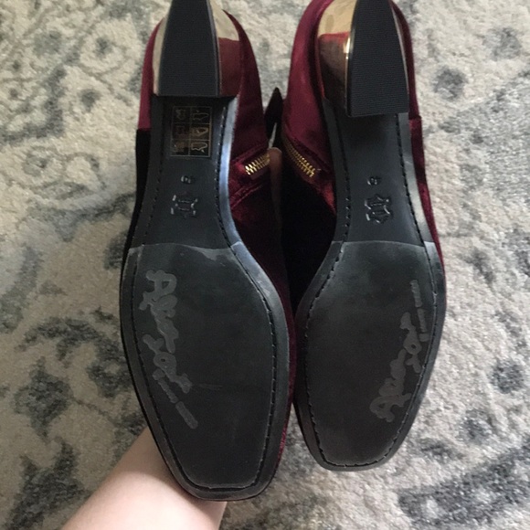 Alice + Olivia Paxton velvet ankle booties 10 40 - Picture 4 of 6